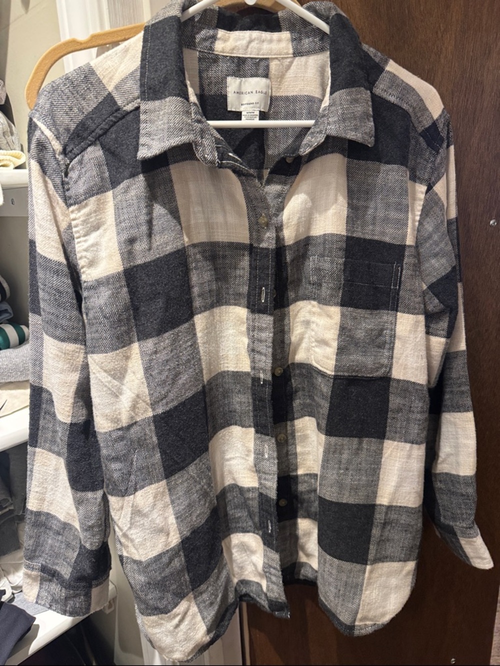 American Eagle Black & Cream Plaid Button-Up Shirt